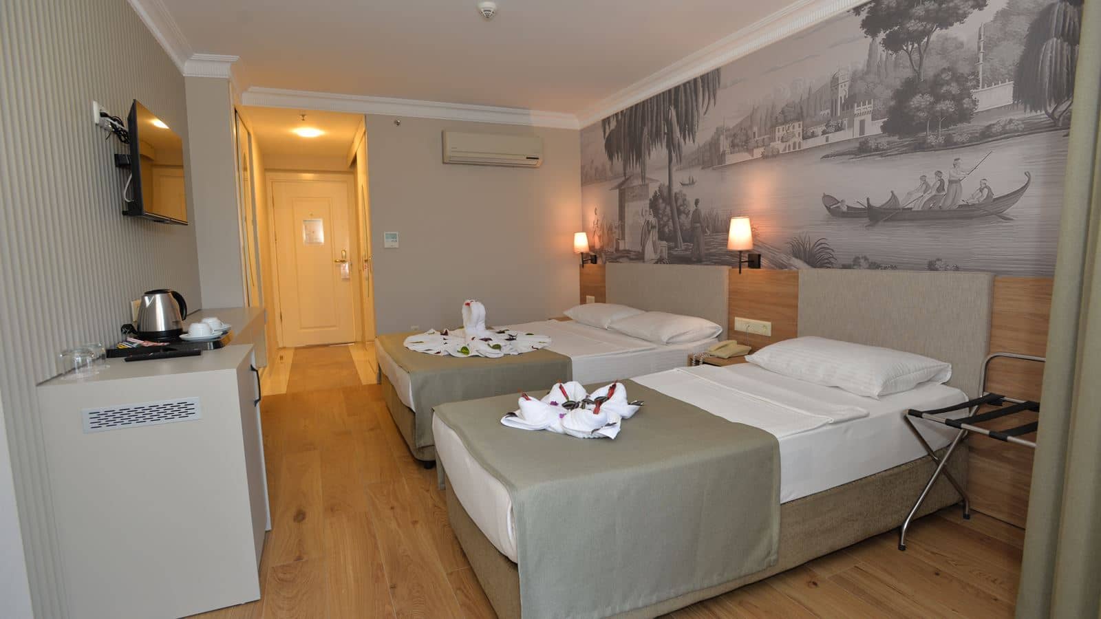 rooms-standard-room-side-sea-view