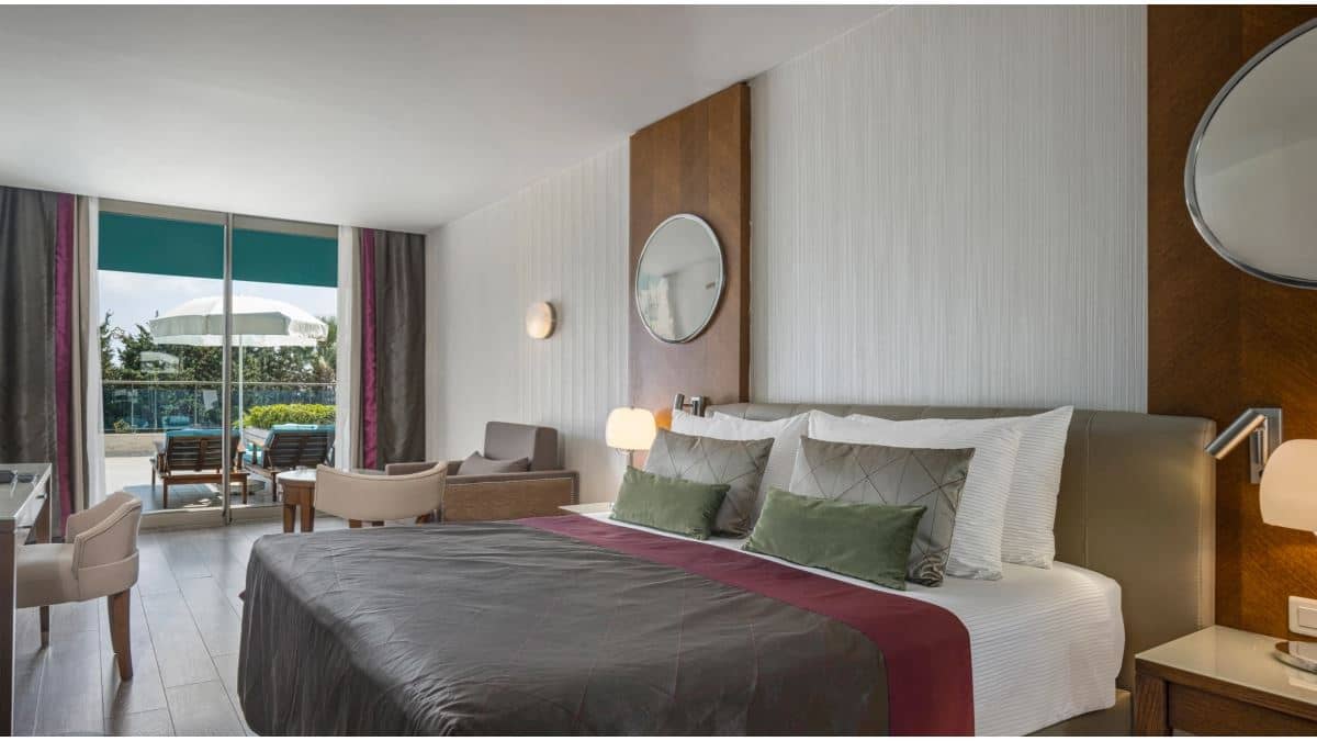 rooms-terrace-room