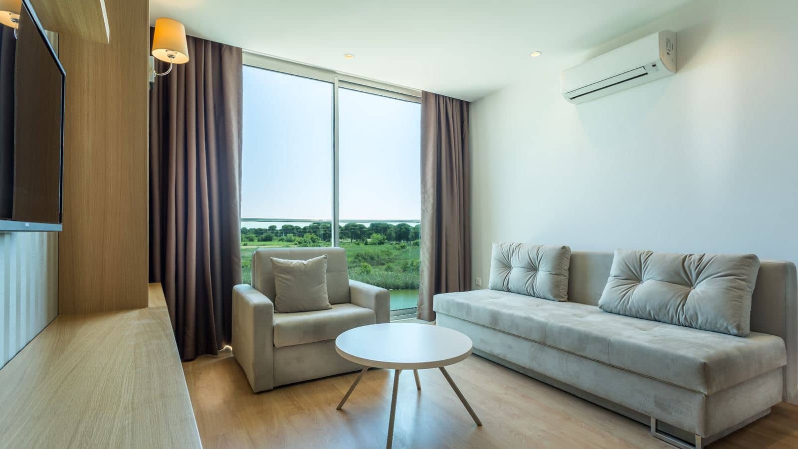 rooms-aska-river-side-anex-building-family-room
