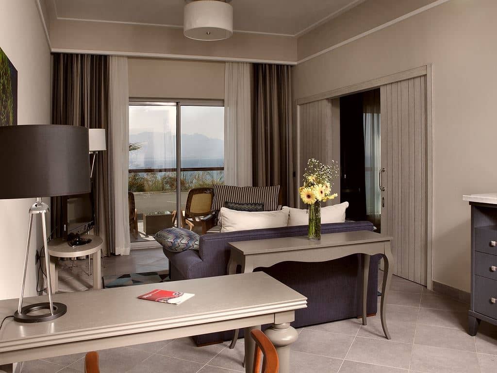 rooms-elegance-suite