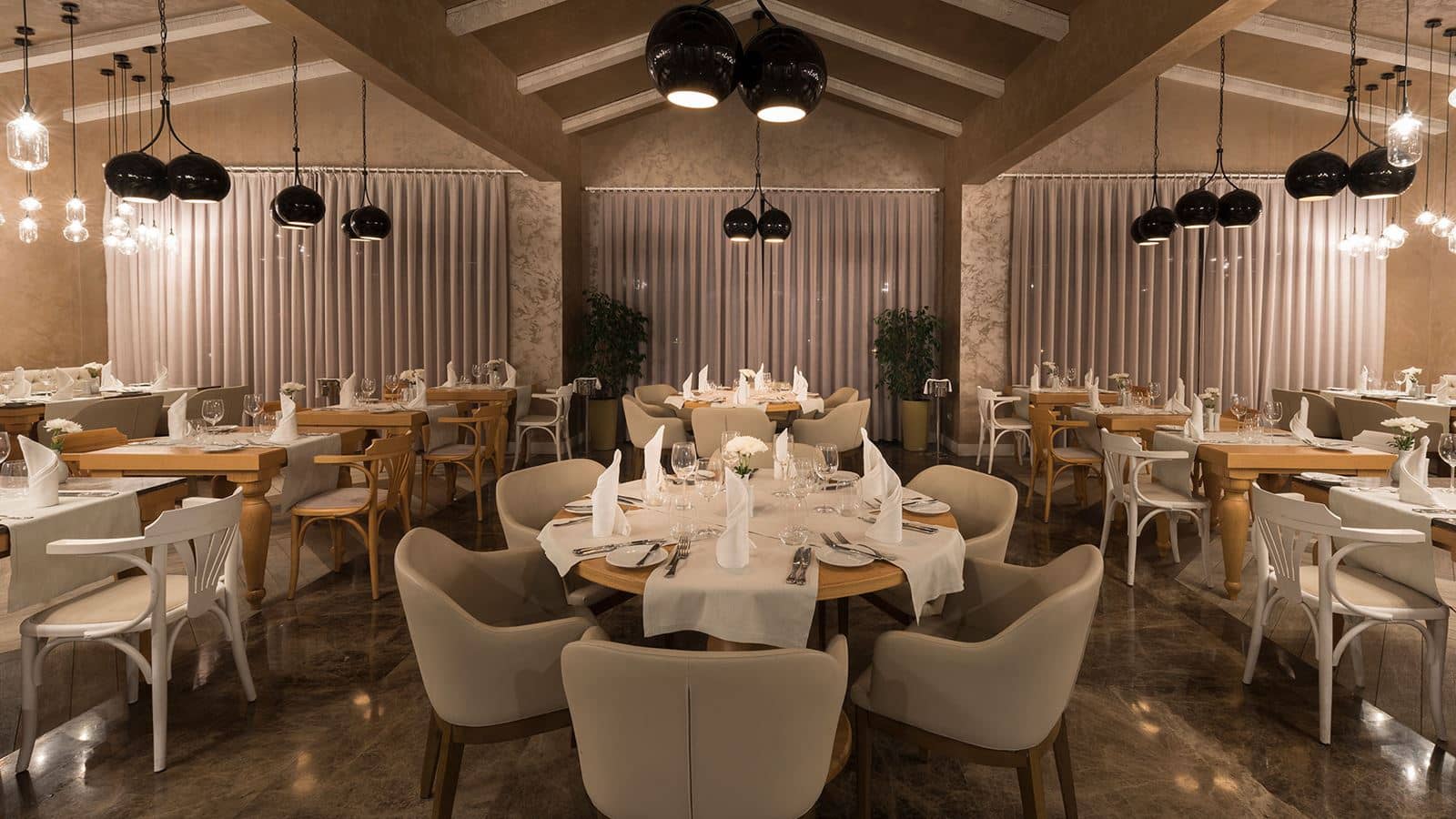 restaurants-basilico-italian-a-la-carte-restaurant