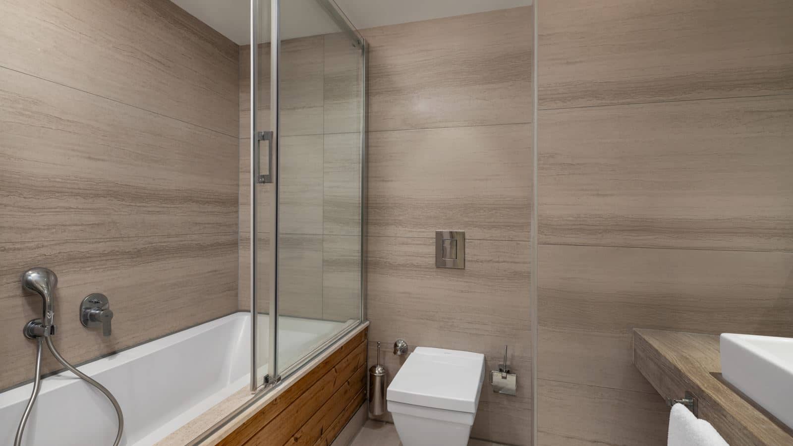 rooms-standard-dbl4-land-view-mixed-area