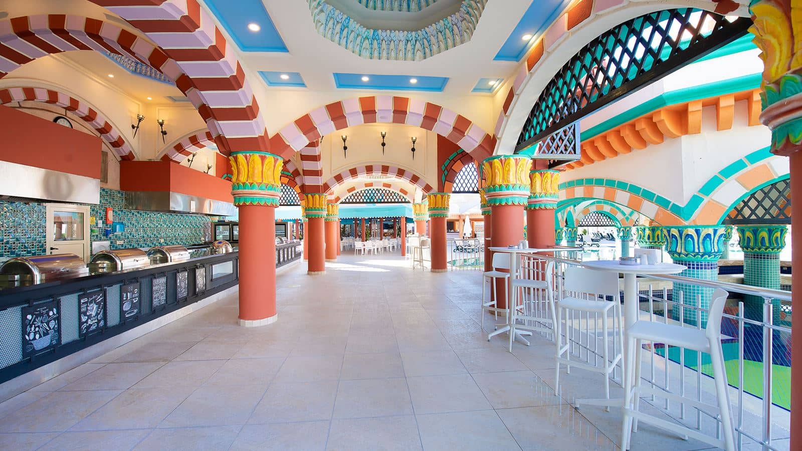 bars-lia-pool-bar