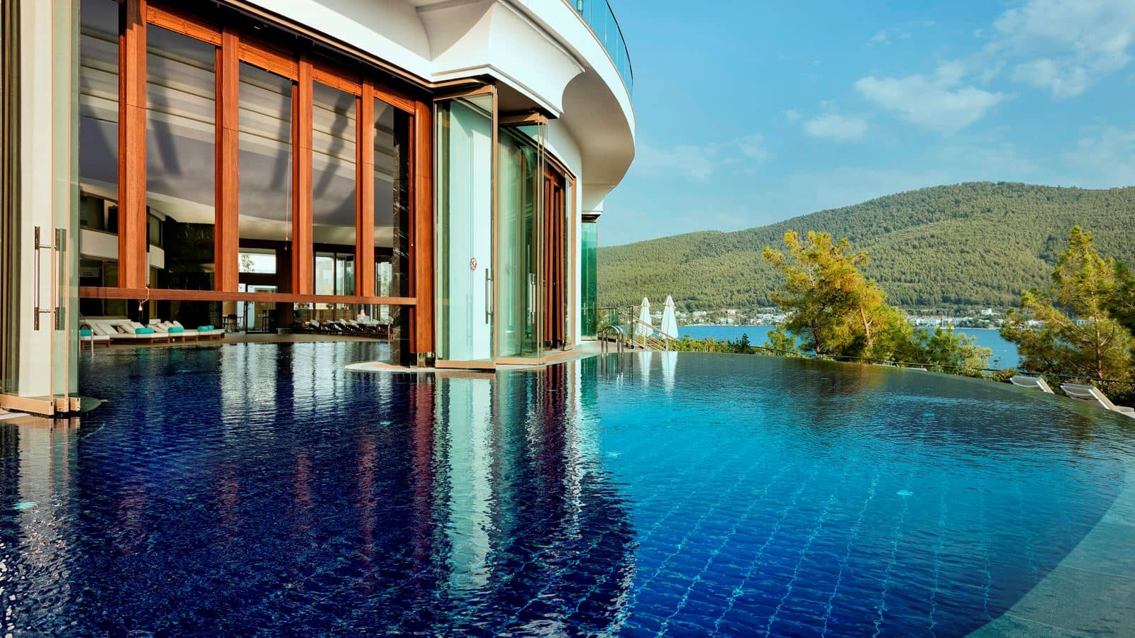 pools-indoor-pool