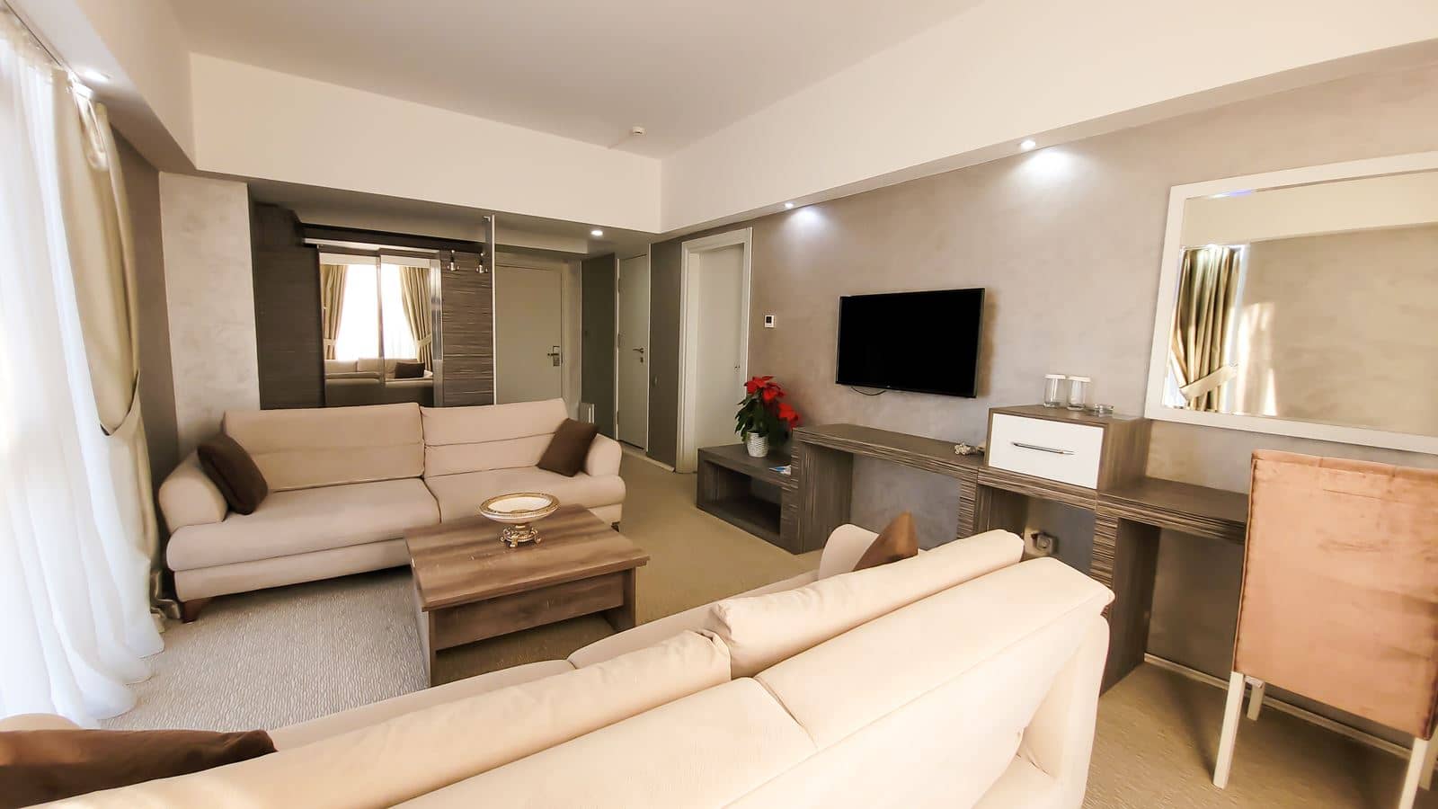 rooms-1+1-deluxe-suite