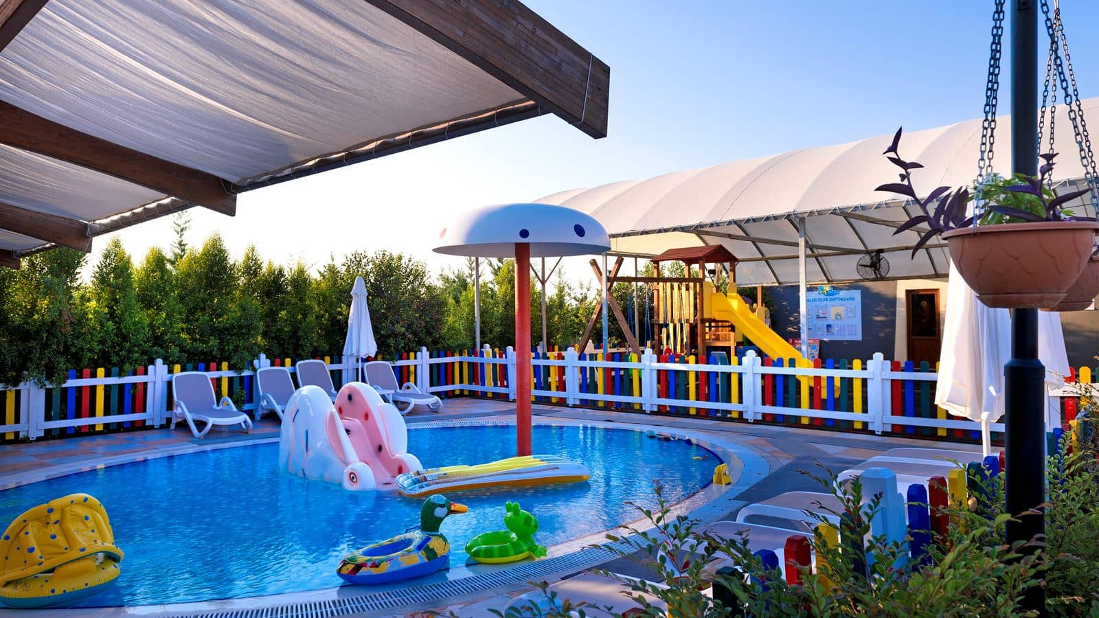 pools-outdoor-pool