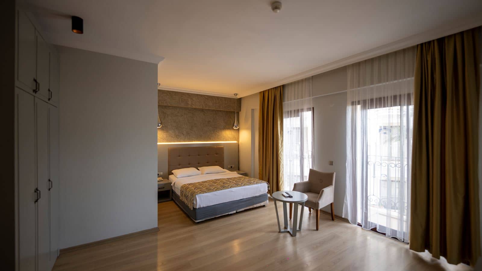 rooms-standrad-room-land-view