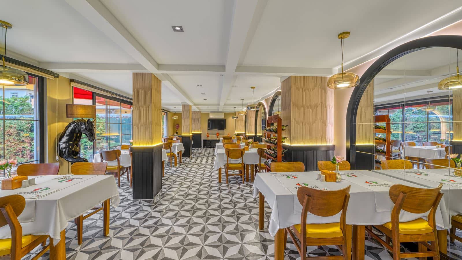restaurants-pool-view-alacarte-restaurant