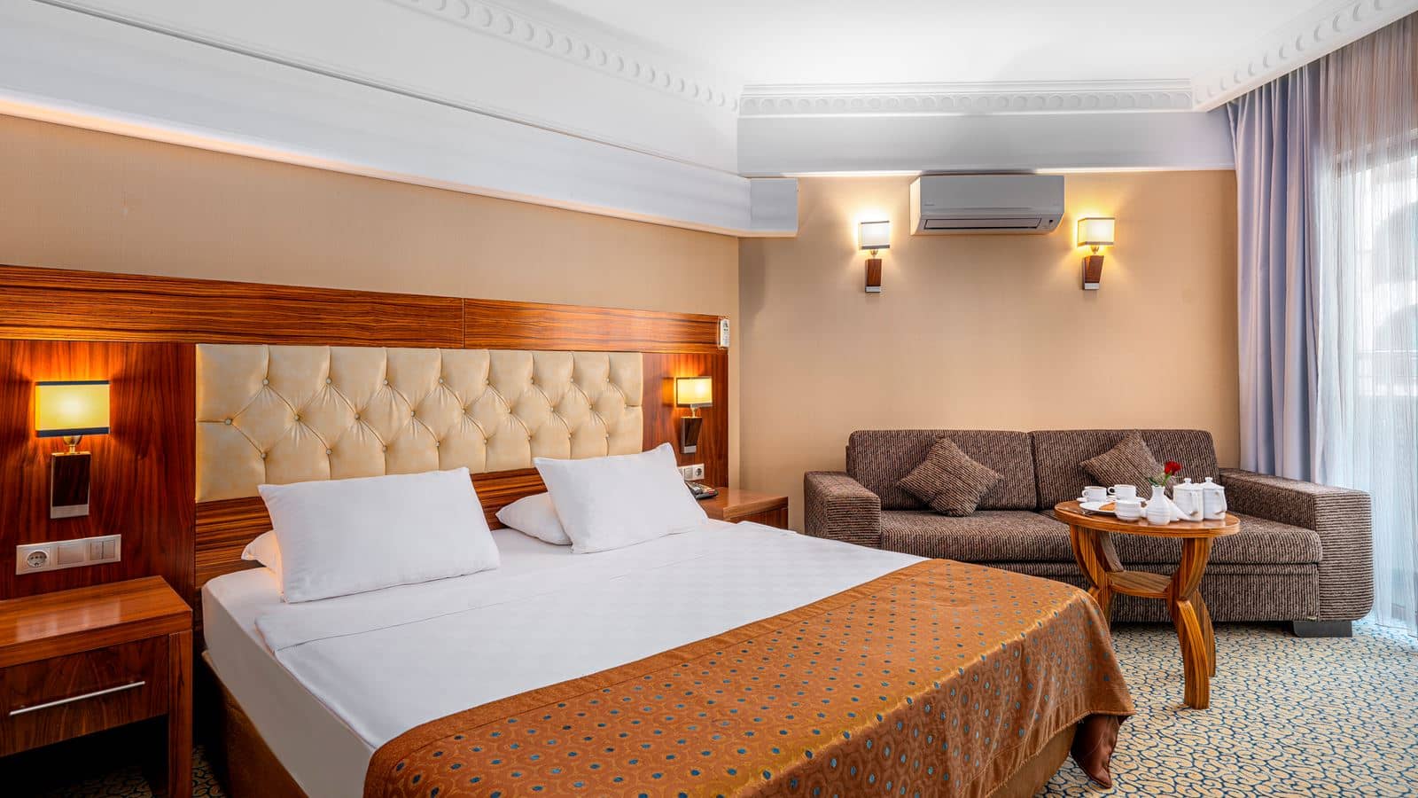 rooms-family-room