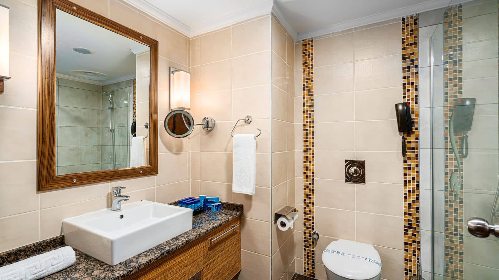 rooms-family-room