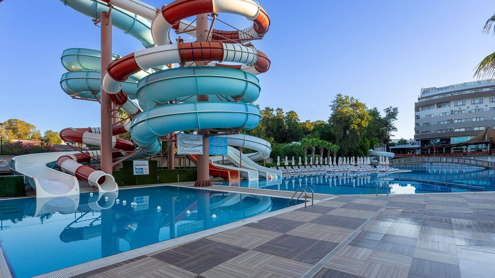 pools-outdoor-pool