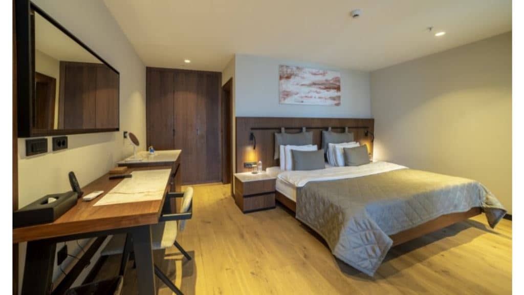 rooms-grand-suit