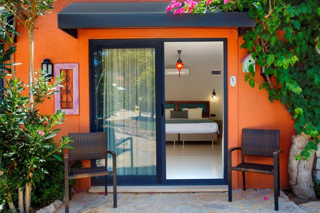rooms-family-room