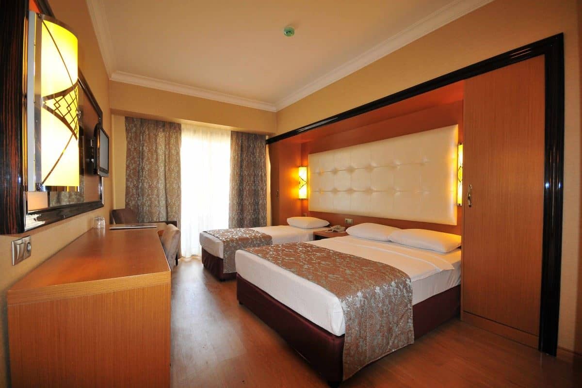 rooms-standrad-room-land-view