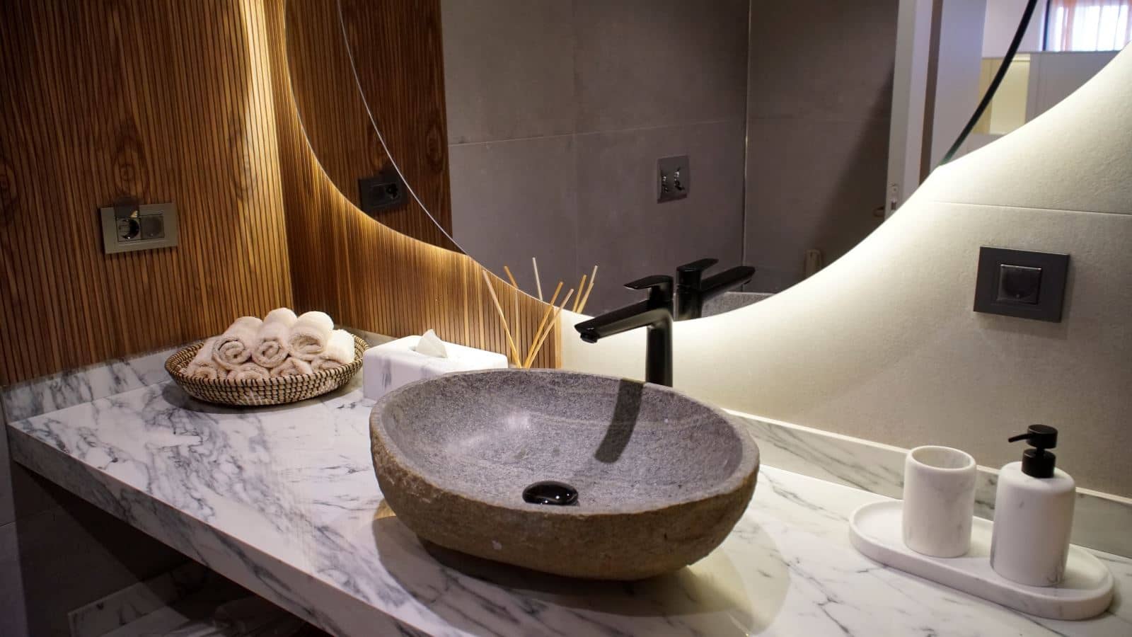 rooms-executive-villa