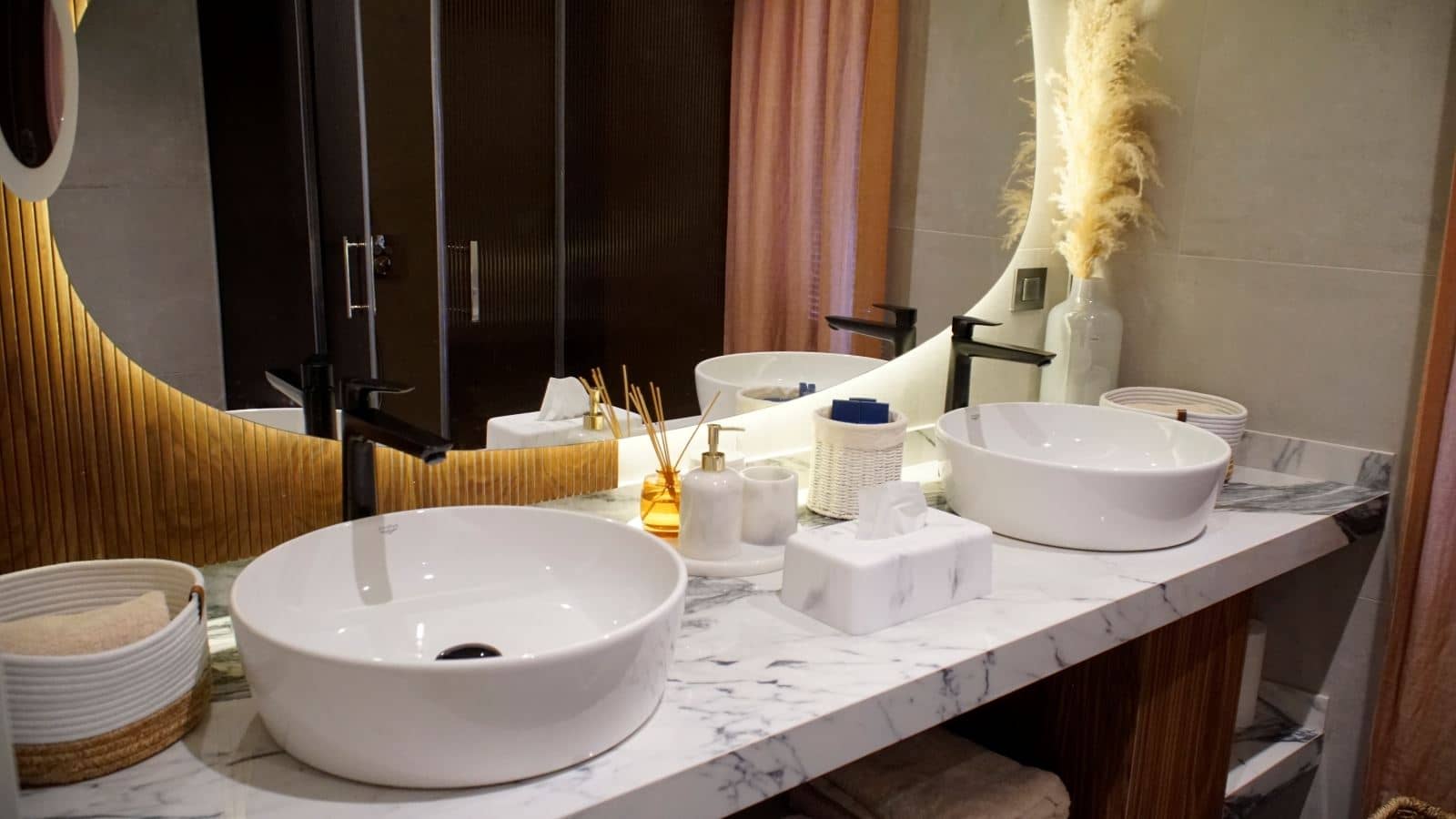 rooms-executive-villa