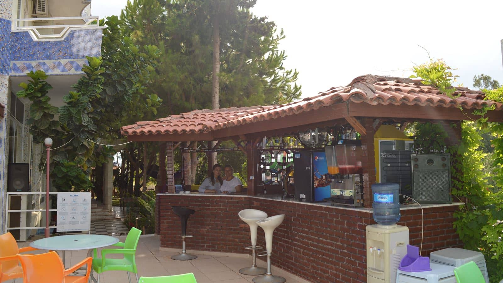 bars-havuz-bar