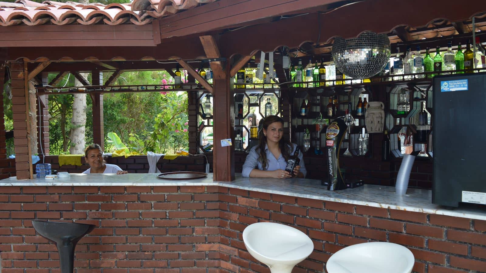 bars-havuz-bar