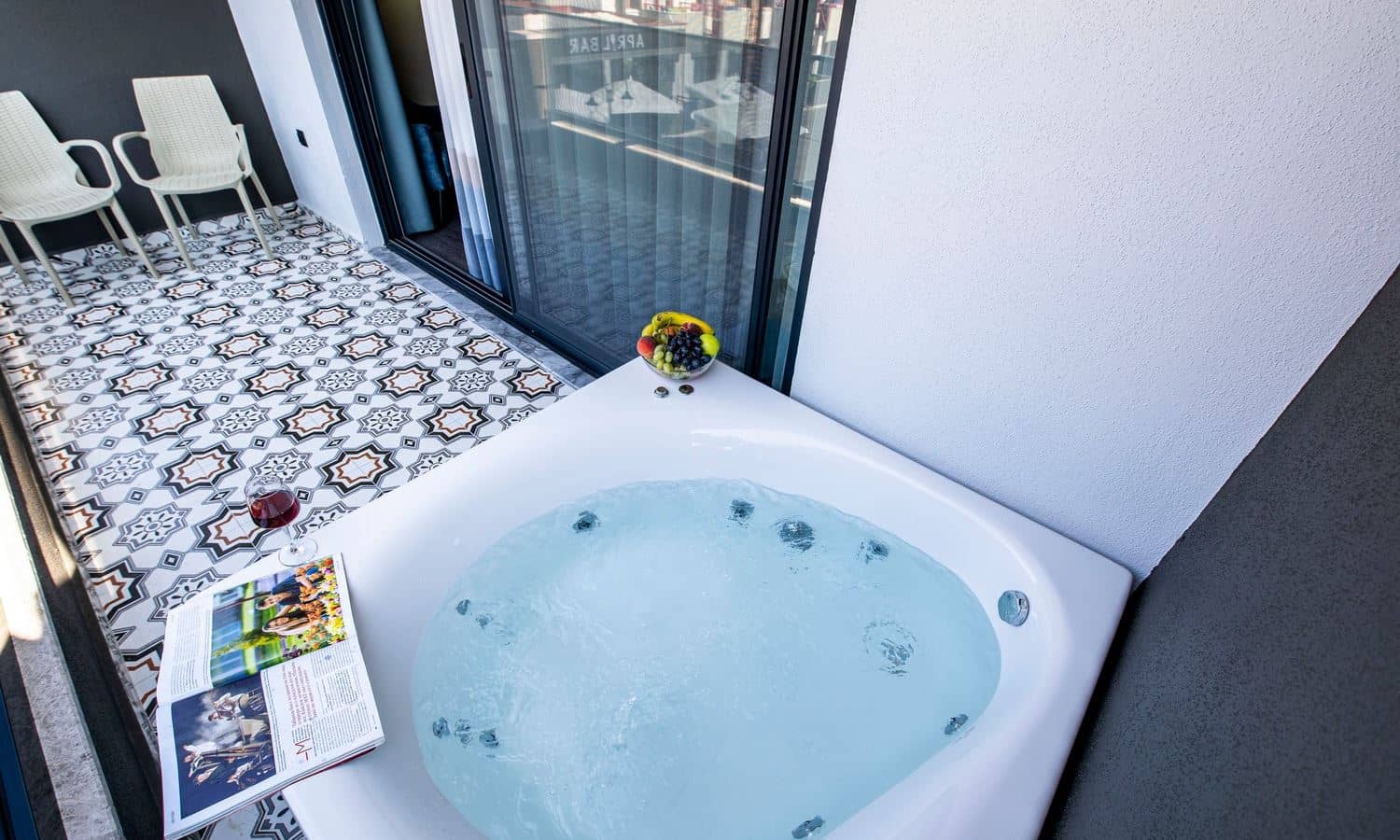 rooms-exclusive-room-land-view