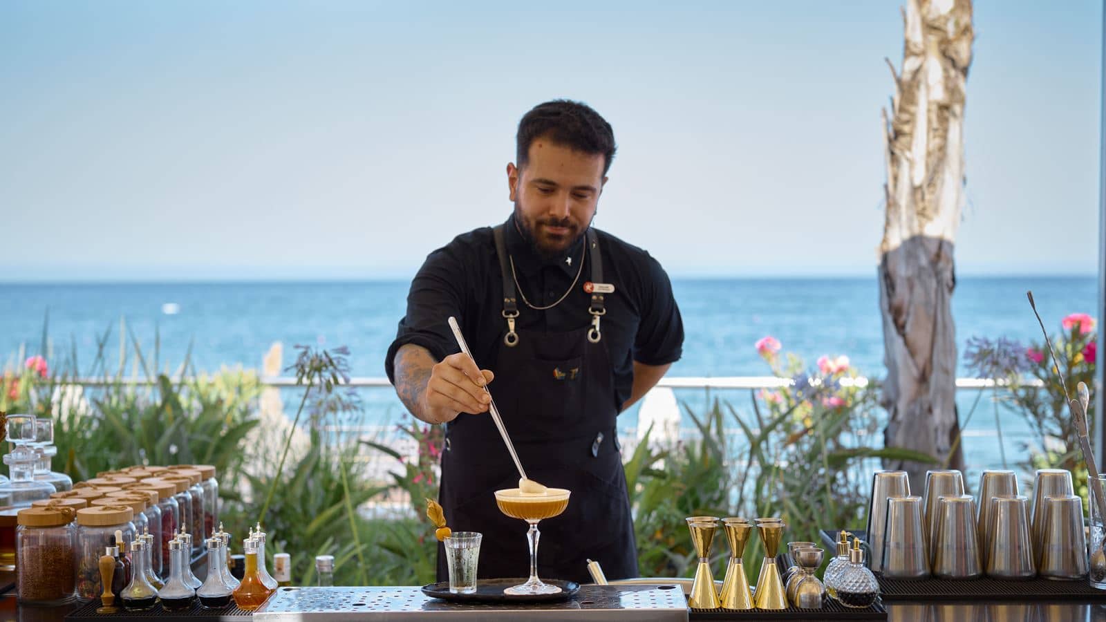 bars-blueme-pool-bar
