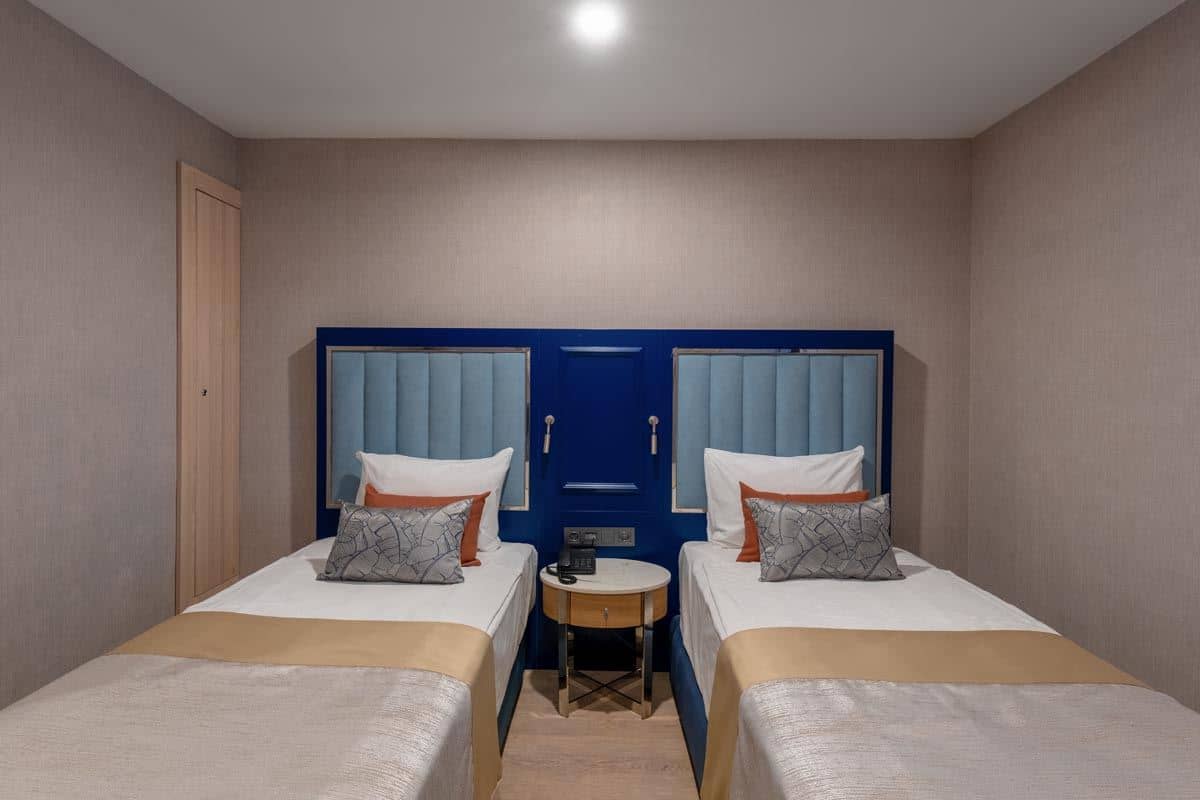 rooms-superior-swimup-sea-view