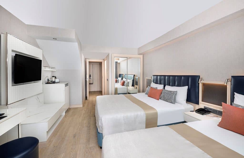 rooms-dublex-family-sea-view-room