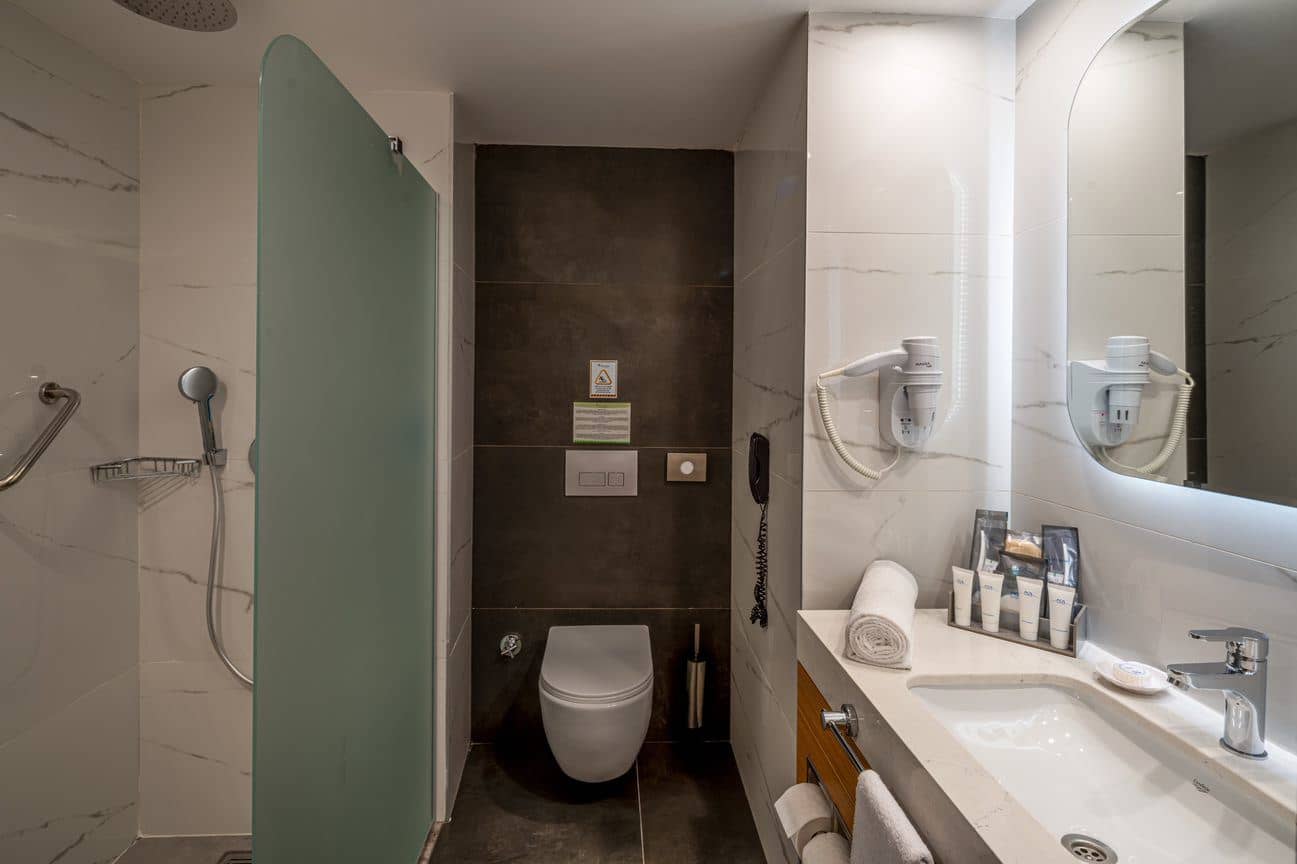 rooms-comfort-room