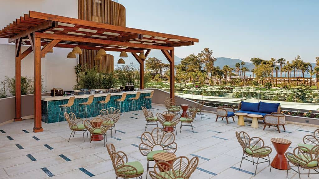 bars-breeze-pool-bar