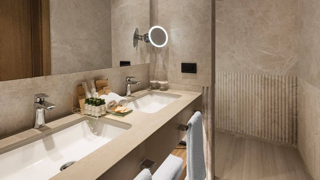 rooms-corner-suite