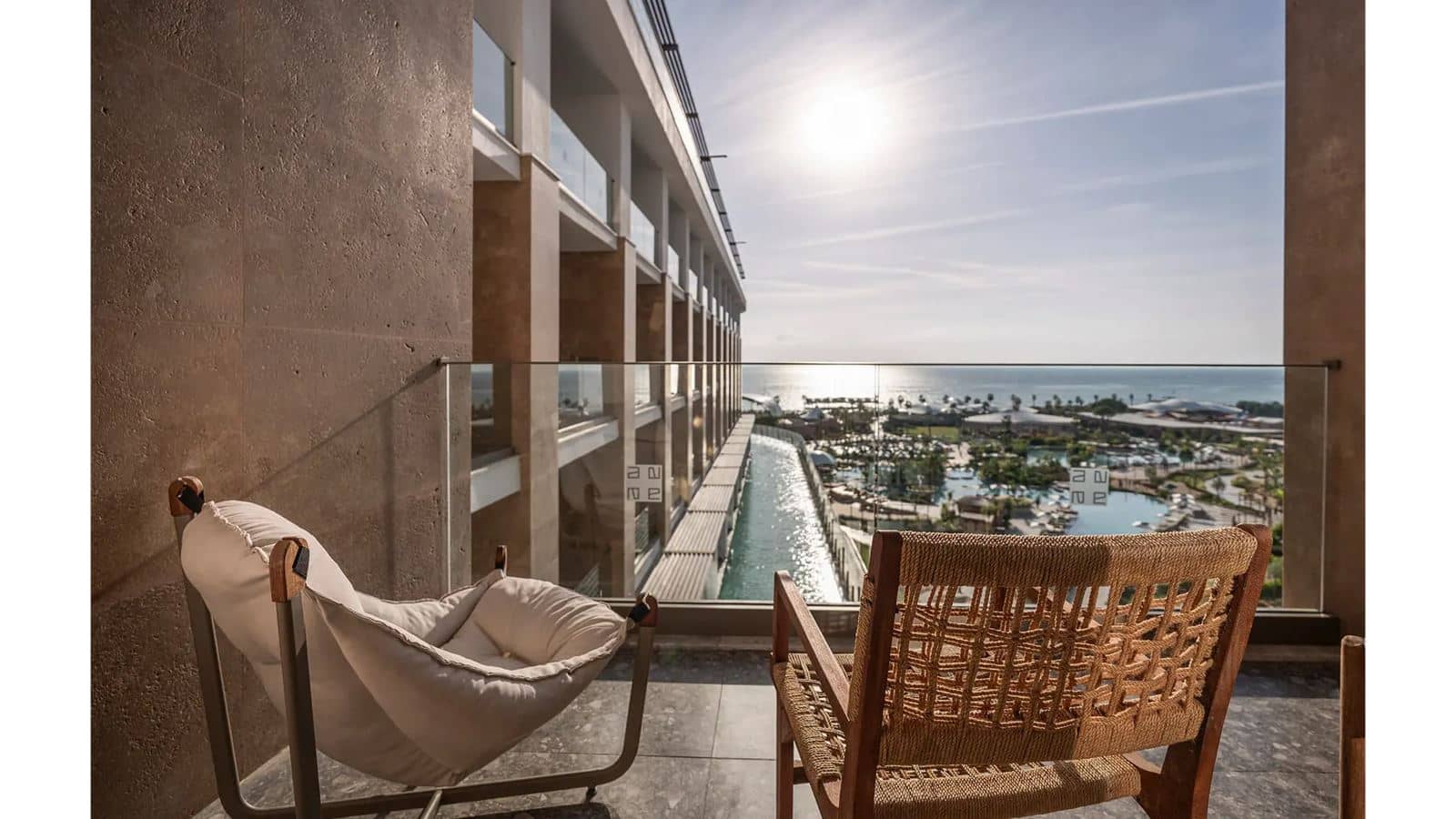 rooms-deluxe-sea-view