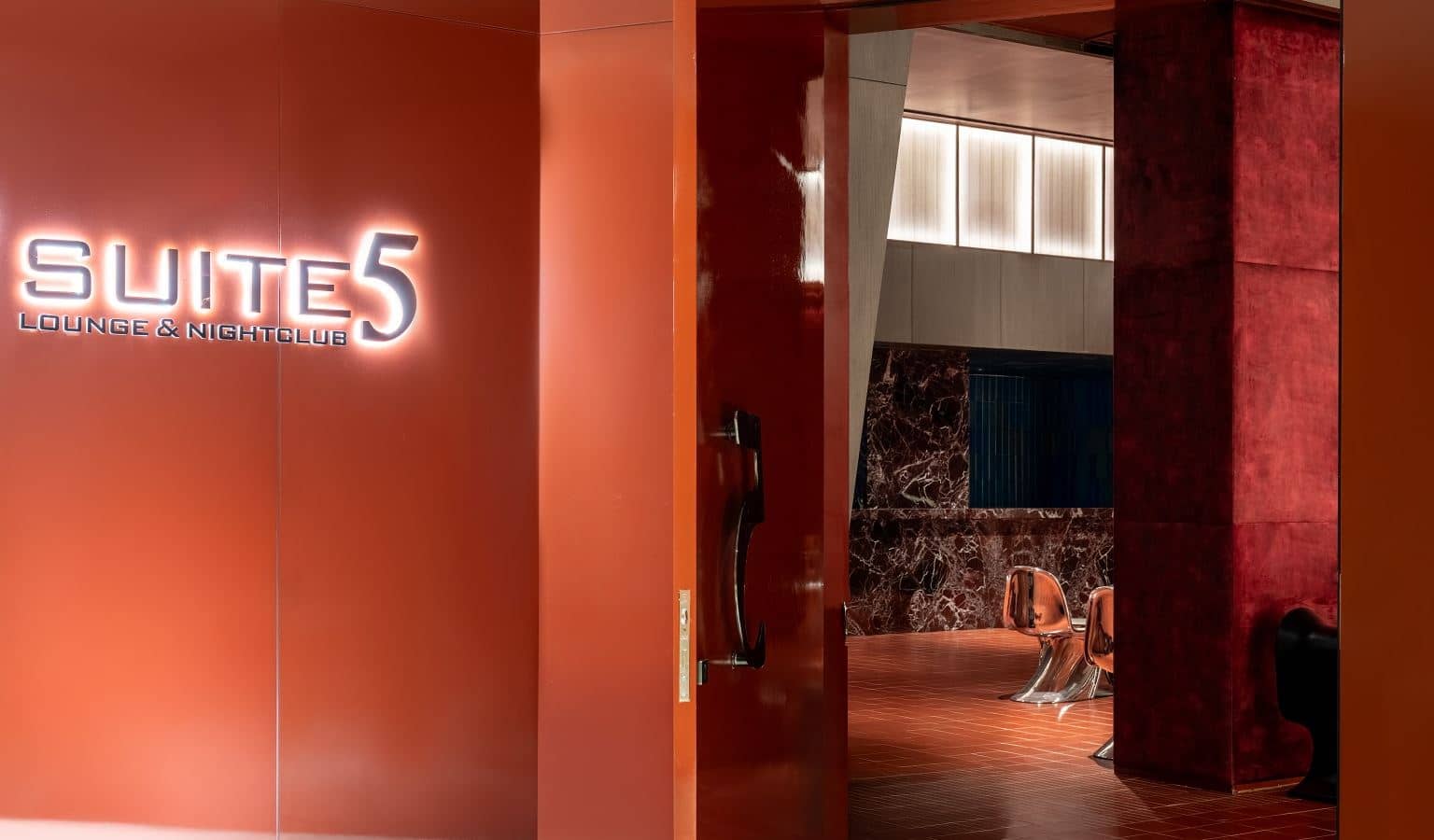 bars-suite-5
