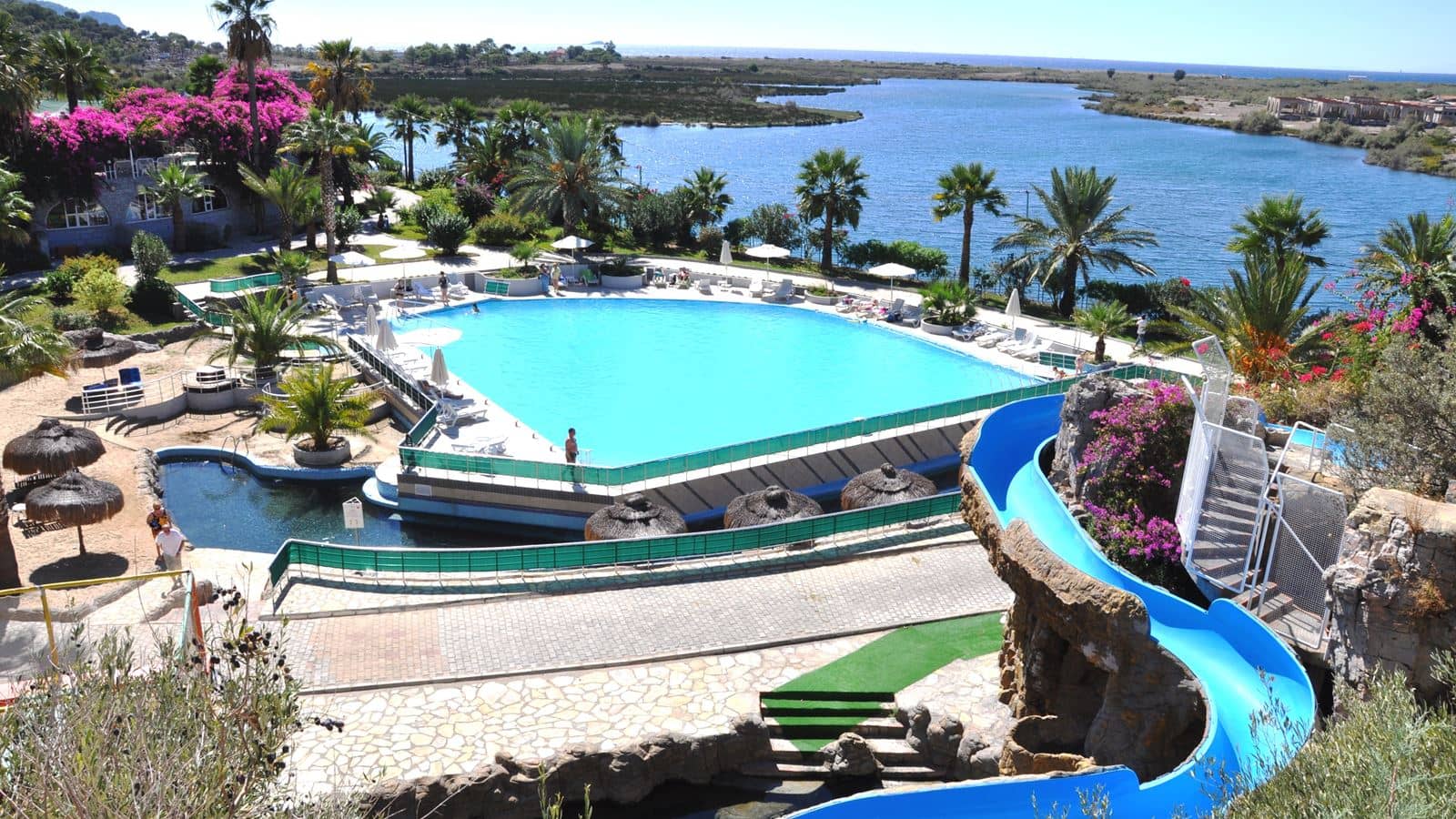 pools-outdoor-childrens-pool