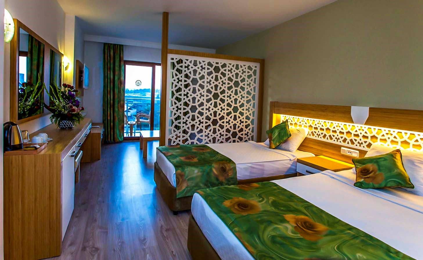 rooms-family-room-a