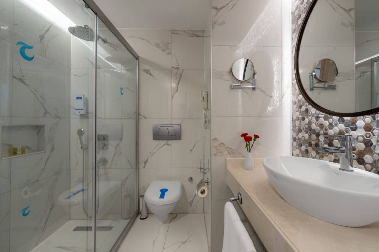 rooms-hotel-standard-room-direct-sea-view