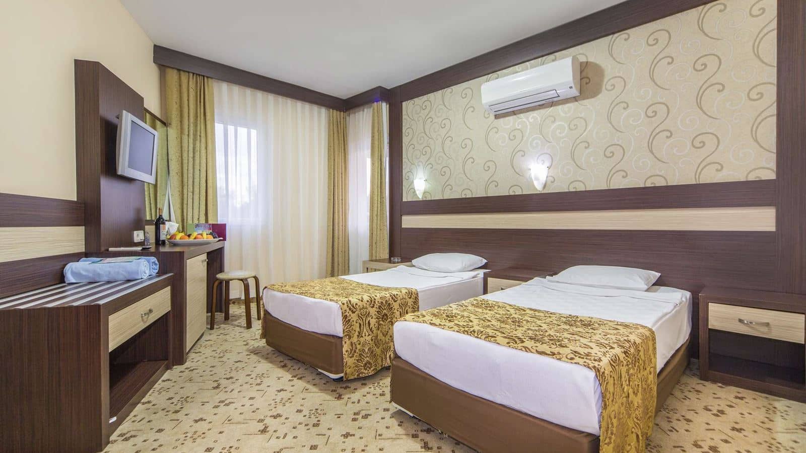 rooms-standard-room