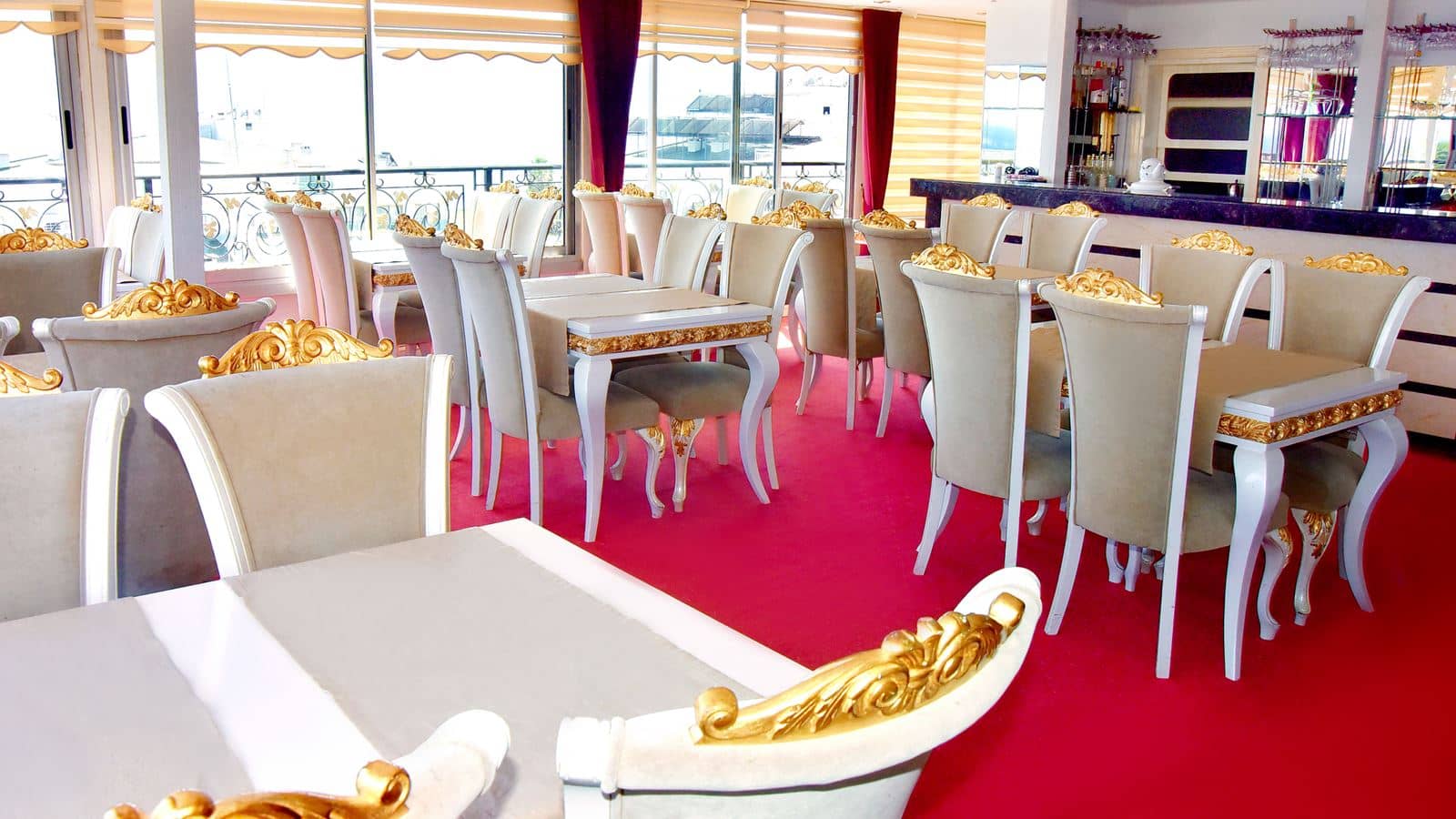 restaurants-main-building