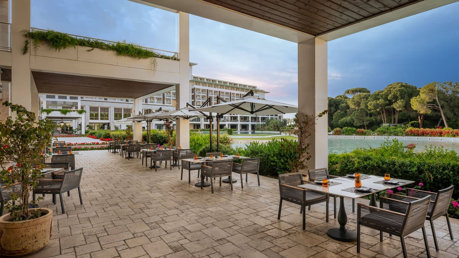 restaurants-breakfast-restaurant