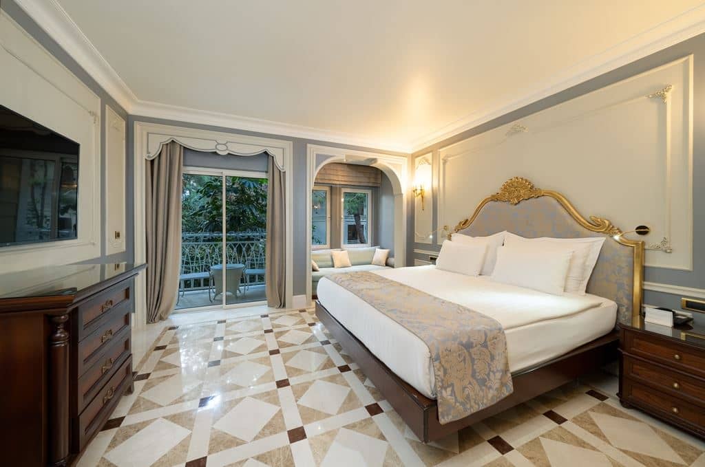 rooms-family-room