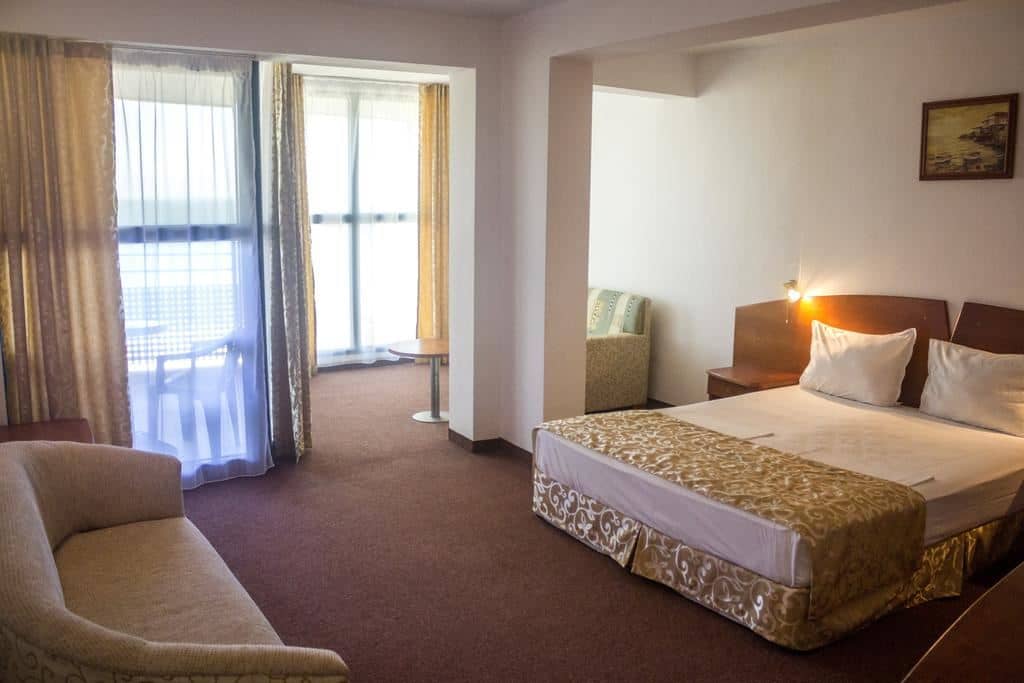rooms-double-room
