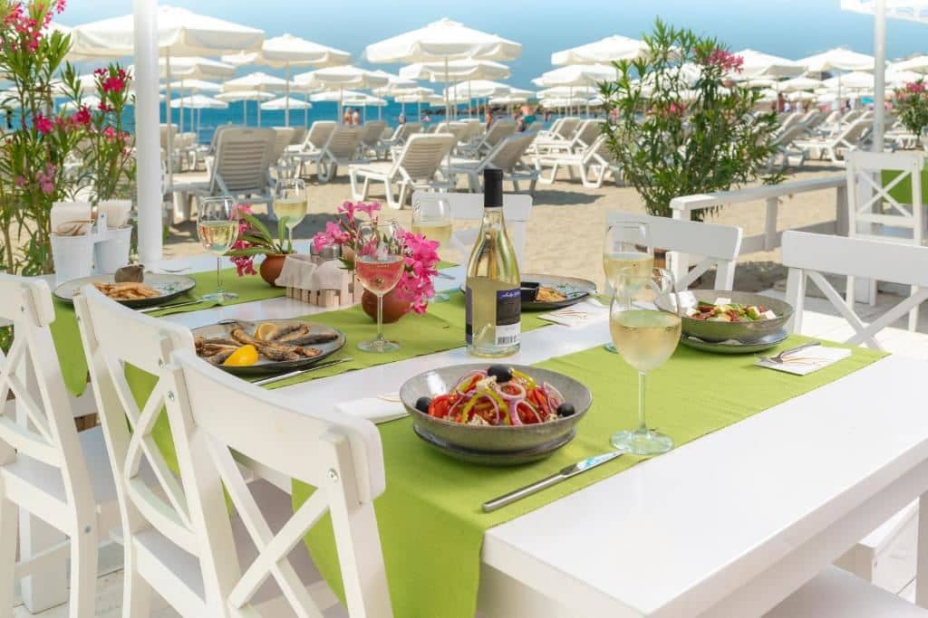 restaurants-restaurants
