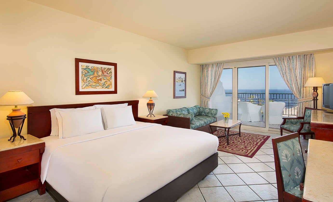 rooms-deluxe-room