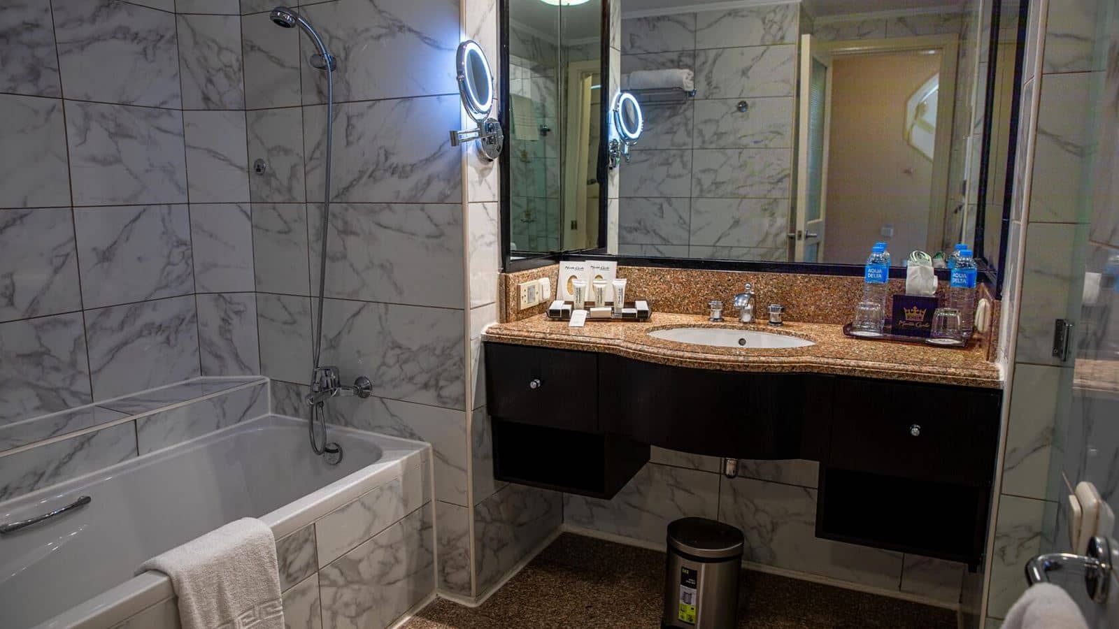 rooms-junior-suite--sea-view-beach-front