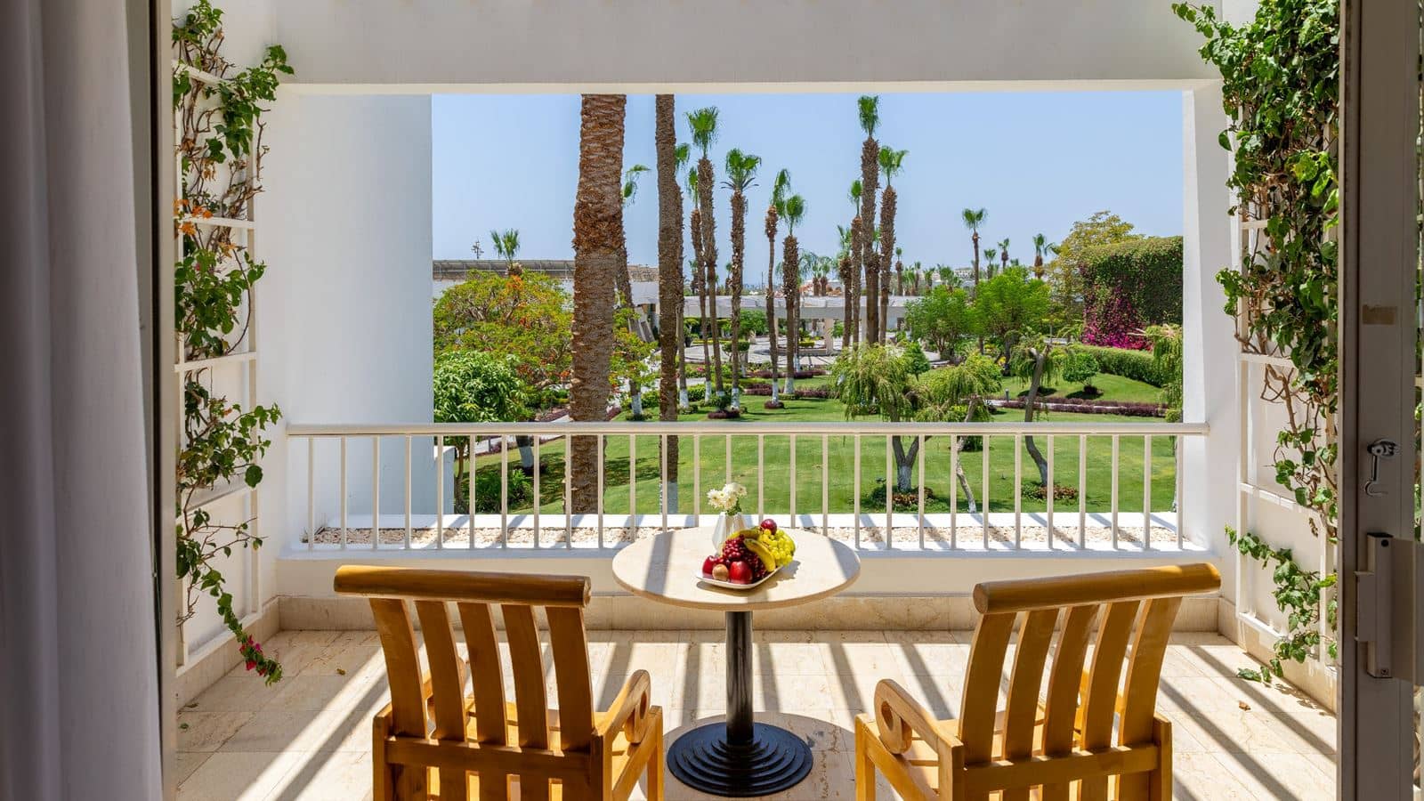 rooms-deluxe-garden-view