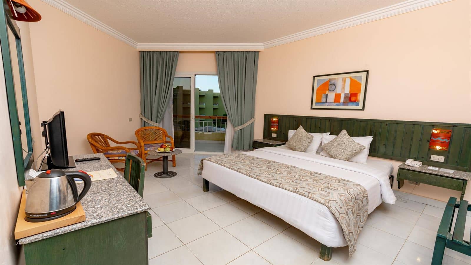 rooms-standard-double-pool-view
