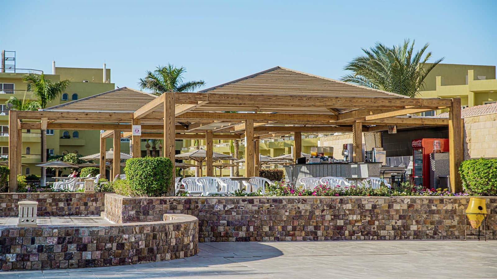 bars-siesta-pool-bar