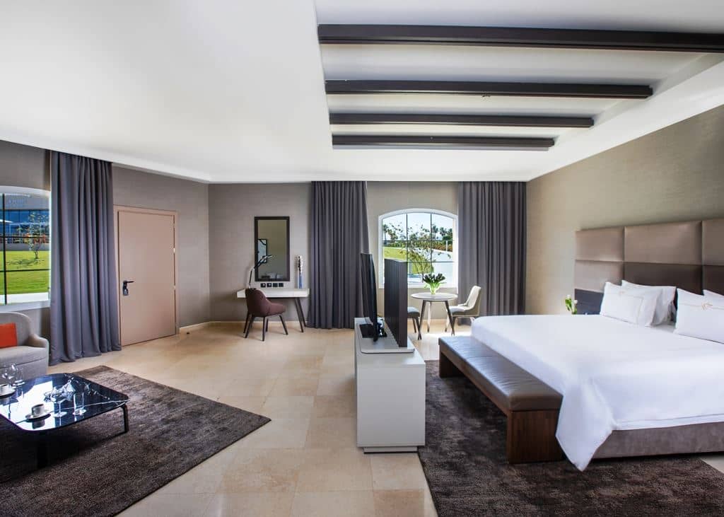 rooms-executive-suite