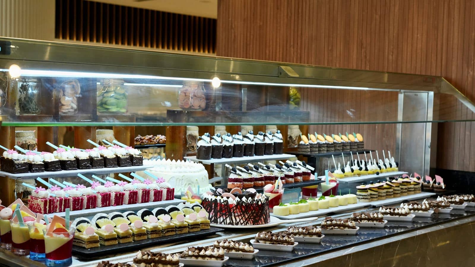 restaurants-main-restaurant