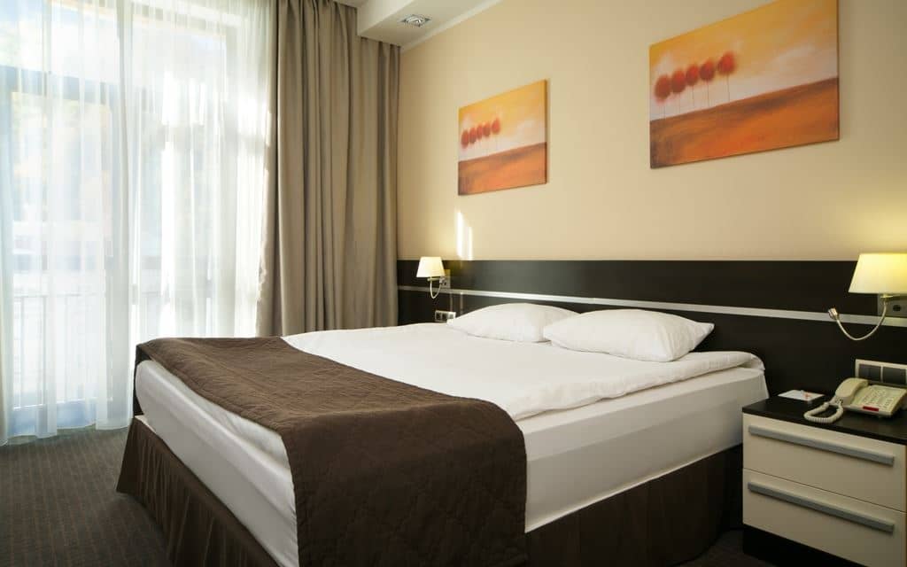 rooms-superior-with-balcony