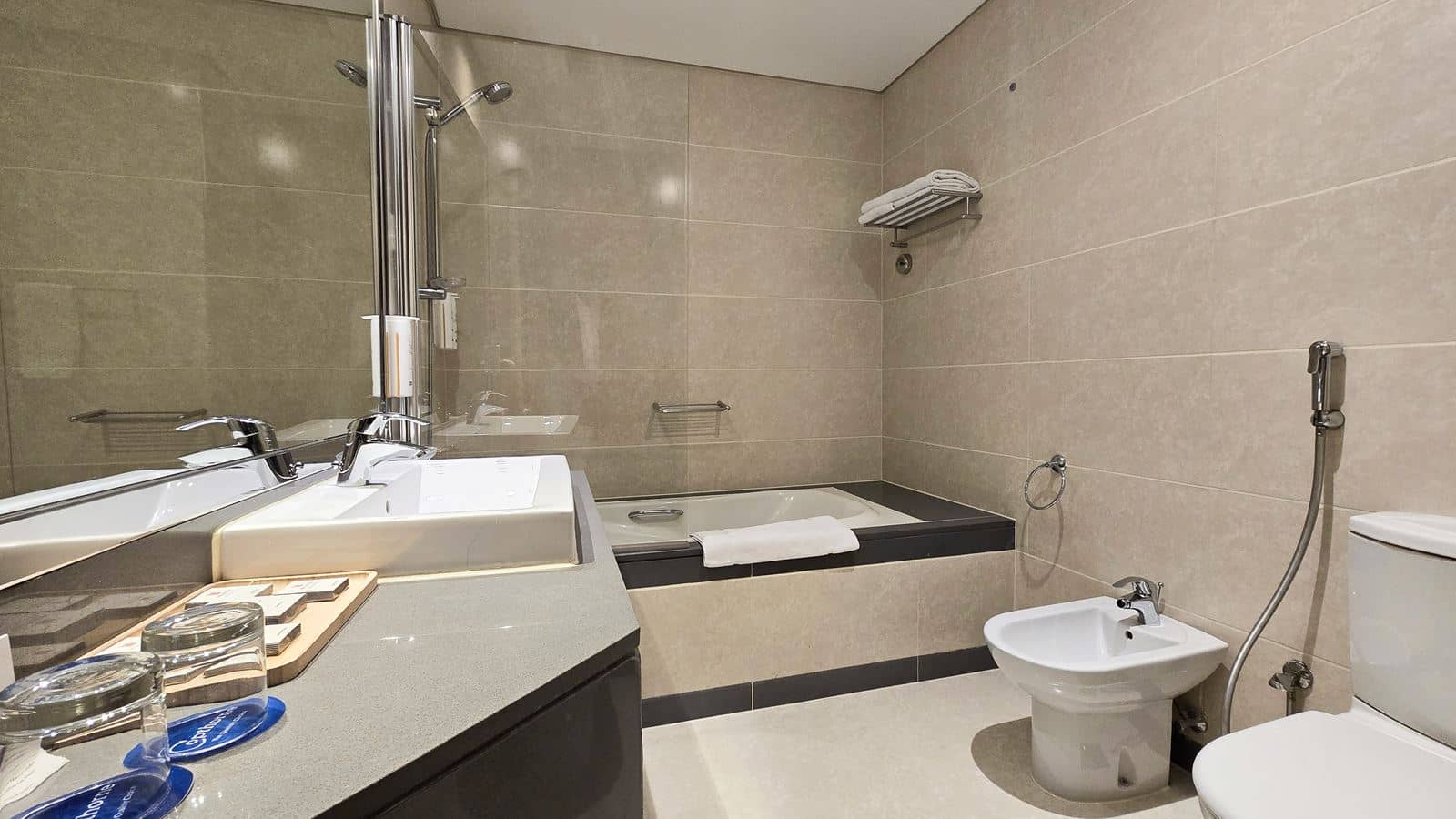 rooms-executive-2-bedroom-suite