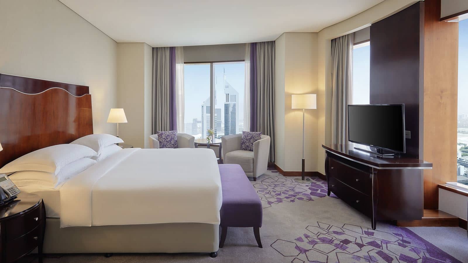 rooms-large-corner-room